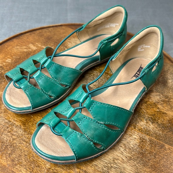 Earth Shoes - Earth Shoes Womens 8B Teal Green Leather Open Toe Elastic Sandals Aloha Flats